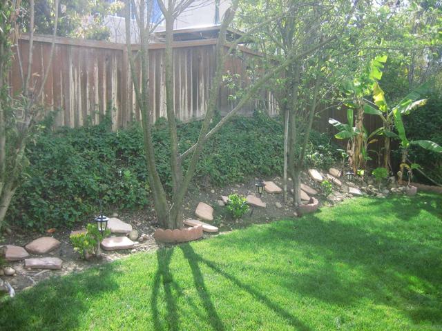 11342 Village ridge Rd, San Diego CA: https://media.crmls.org/mediaz/decfe44f-beec-4443-ad89-b1909b854760.jpg