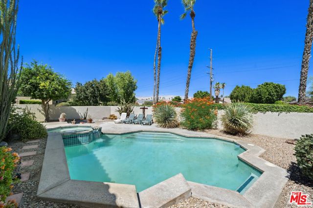 67954 S Trancas Drive, Cathedral City CA: https://media.crmls.org/mediaz/decfea71-bd5c-4a4f-b0e5-830e7759db90.jpg