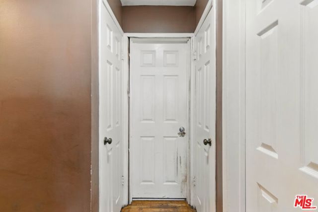 350 N Shadyglen Drive, Covina CA: https://media.crmls.org/mediaz/ded0550f-0170-4b41-83b0-6b1595addd05.jpg