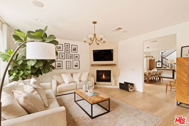 24229 La Montura Drive, Valencia CA: https://media.crmls.org/mediaz/ded0a626-6c2a-4c7d-a055-9f873528a7ef.jpg