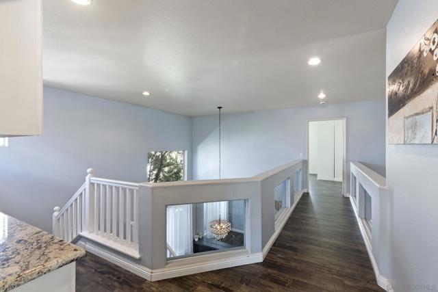 11927 Dapple Way, San Diego CA: https://media.crmls.org/mediaz/ded117fb-9d8c-4990-b5e6-4c929b46dd33.jpg