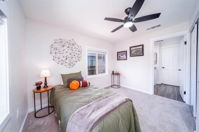 33972 10Th St, Union City CA: https://media.crmls.org/mediaz/ded132cf-08bf-4c72-983f-e89639ec6c32.jpg