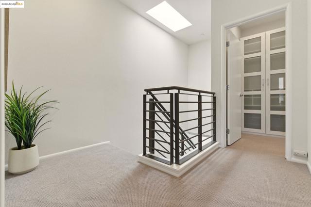 1213 67Th St, Oakland CA: https://media.crmls.org/mediaz/ded1621c-d26a-4e85-8ab5-3566a56f08b1.jpg