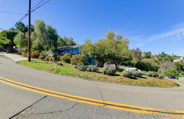 8832 Almond Road, Lakeside, California 92040, 3 Bedrooms Bedrooms, ,2 BathroomsBathrooms,Single Family Residence,For Sale,Almond Road,250019558SD