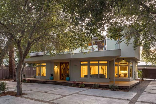 706 N San Antonio Road, Los Altos CA: https://media.crmls.org/mediaz/ded2f925-e2ad-4568-acd9-e69260277361.jpg