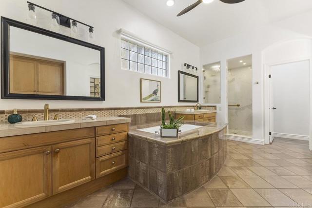 Image 24 of 37 For 6774 Caurina Court