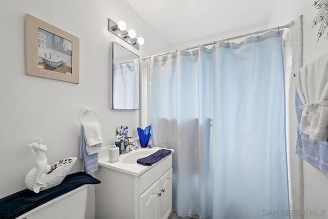 Image 15 of 19 For 725 16th Street