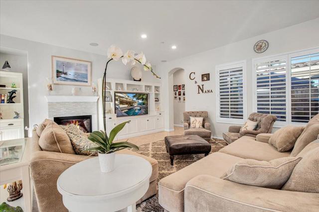 Image 6 of 65 For 57755 Barristo Circle