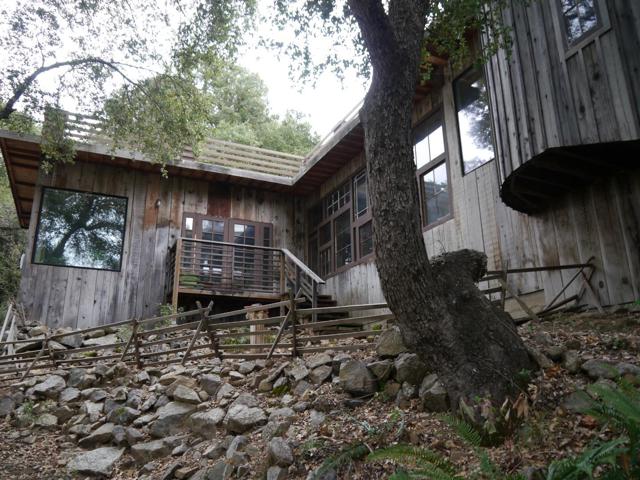 39450 Tassajara Road, Carmel Valley CA: https://media.crmls.org/mediaz/ded4ce94-a8b8-4e1f-8d8d-5b96796b4a7d.jpg