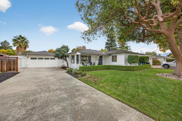 866 Stonehurst Way, Campbell CA: https://media.crmls.org/mediaz/ded57562-c754-4cea-b2ec-4d81a9554c0e.jpg