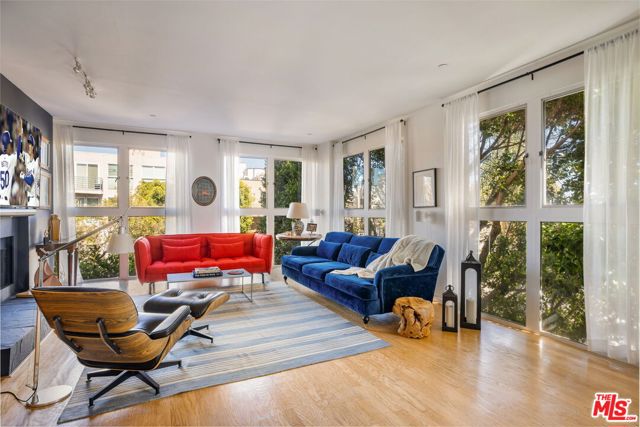 1933 Selby Avenue, Los Angeles CA: https://media.crmls.org/mediaz/ded5d39d-c802-4b0b-9118-cdcdef6dd690.jpg