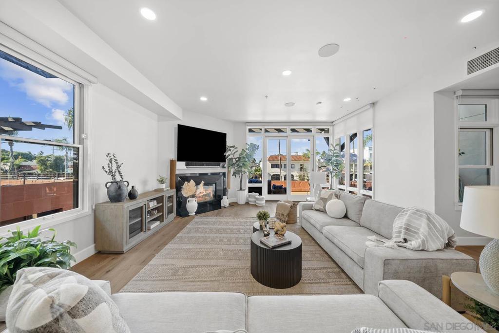 141 Orange Ave #202