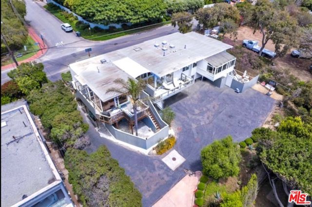 7273 Birdview Avenue photo 8