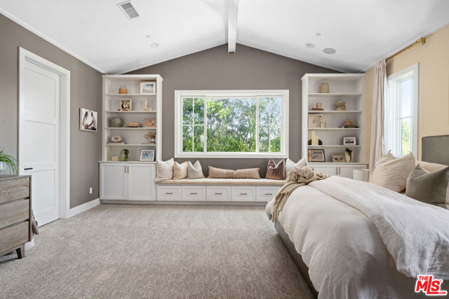 Image 23 of 39 For 11813 Woodbine Avenue