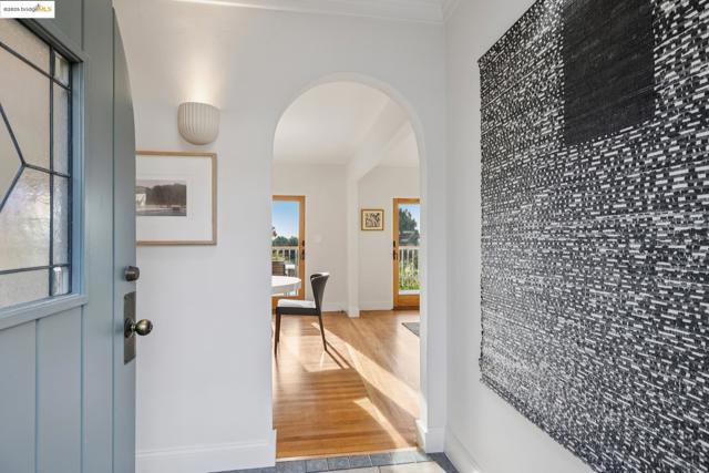 608 Colusa Ave, Berkeley CA: https://media.crmls.org/mediaz/ded854e4-c92a-4403-b2d9-53707a5dfb09.jpg