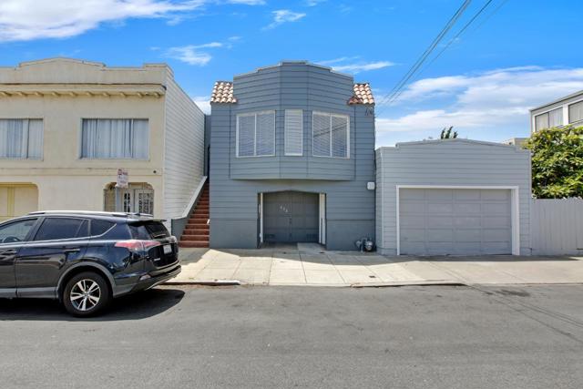 222 Holyoke, San Francisco CA: https://media.crmls.org/mediaz/ded996c3-f7b2-4493-b8c6-94dbca3060fb.jpg