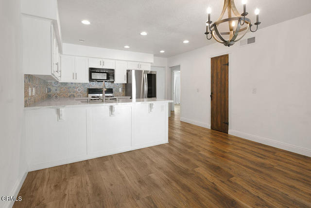 Detail Gallery Image 22 of 31 For 1129 Glenbridge Cir, Westlake Village,  CA 91361 - 2 Beds | 2 Baths