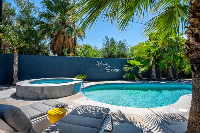 3623 E Avenida Fey Norte, Palm Springs CA: https://media.crmls.org/mediaz/dedb347b-9c5e-4a94-b382-574a6d618d6a.jpg