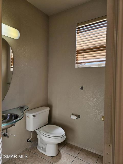 5616 Etiwanda Avenue, Tarzana CA: https://media.crmls.org/mediaz/dedbc2ac-793b-4c32-9698-8f2bf73065e1.jpg