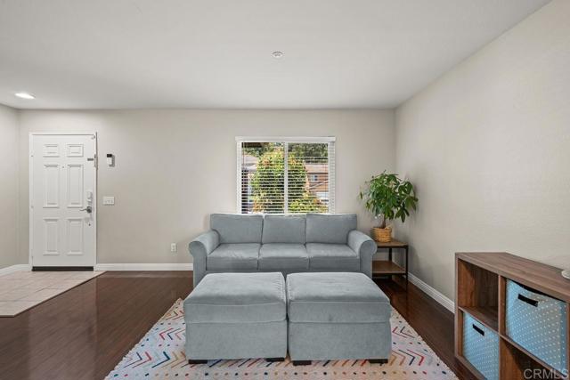 1063 Via Vera Cruz, San Marcos CA: https://media.crmls.org/mediaz/dedc0966-36b6-4118-a2b0-c906da3dbe3b.jpg