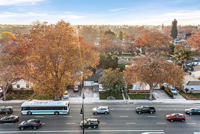 15741 Hesperian Boulevard, San Lorenzo CA: https://media.crmls.org/mediaz/dedc25c0-440f-4f46-92f0-44c1a28444af.jpg