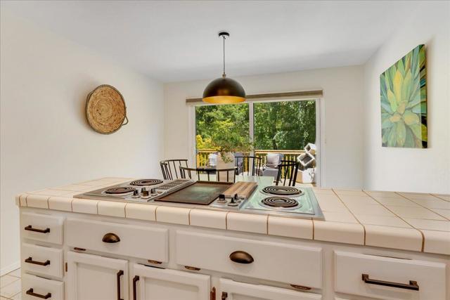 334 Lee Street, Santa Cruz CA: https://media.crmls.org/mediaz/dedd0936-c412-44be-a5c8-f27773553223.jpg