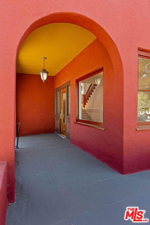 4219 N Figueroa Street, Los Angeles CA: https://media.crmls.org/mediaz/dedd6fa4-fcd5-49ff-b5e3-708951cb40af.jpg