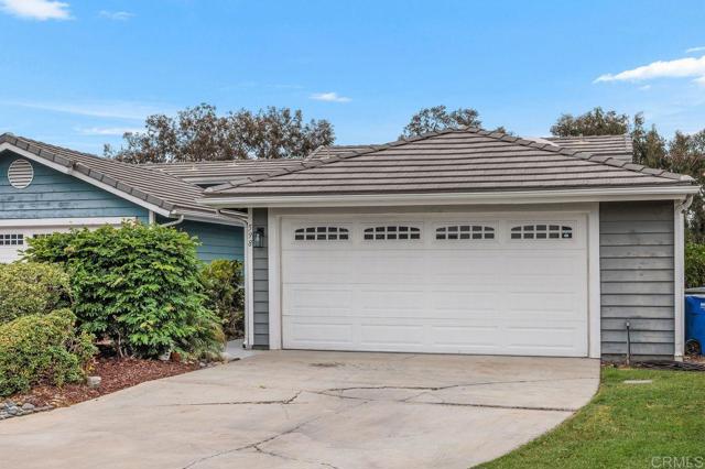 Detail Gallery Image 3 of 40 For 598 Summer View Cir, Encinitas,  CA 92024 - 3 Beds | 2/1 Baths