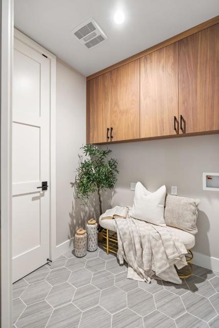 221 Hope Street, Mountain View CA: https://media.crmls.org/mediaz/dedfb2f8-b1c1-4962-91d2-2e67f712edf1.jpg