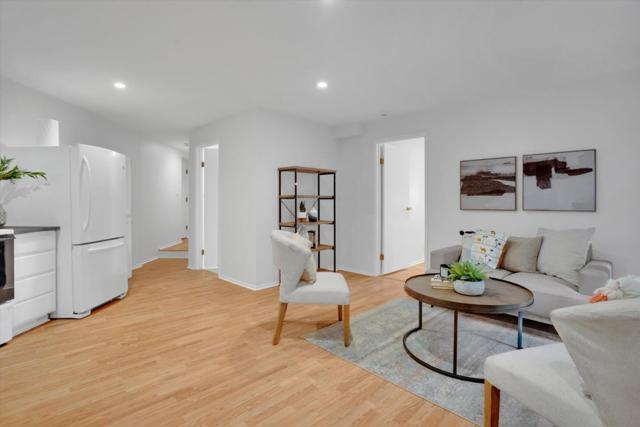 12 Summit Road, Woodside CA: https://media.crmls.org/mediaz/dee0cddc-9796-4bf7-8722-cc3b727e5450.jpg