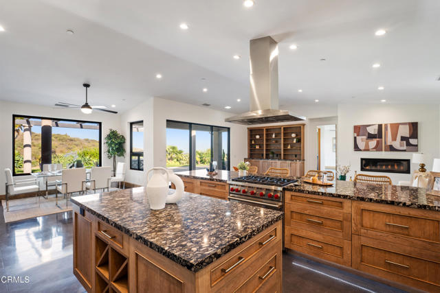 5572 Rainier Street, Ventura CA: https://media.crmls.org/mediaz/dee196ab-c8d6-4b17-a15a-c2a11c115d62.jpg