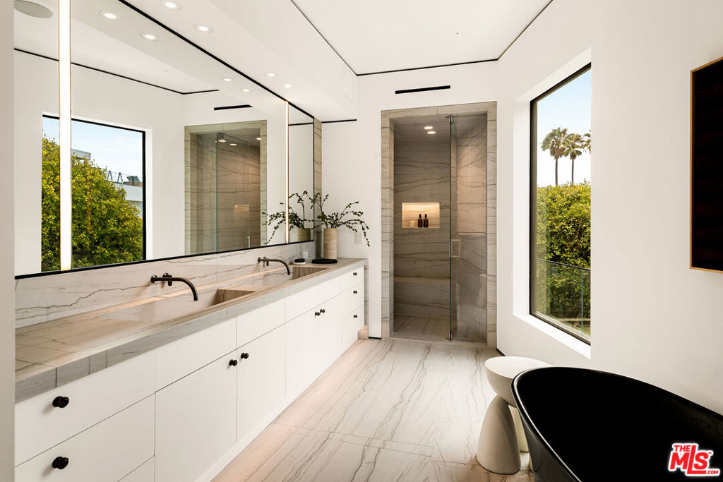 MLS #26865667 image #24