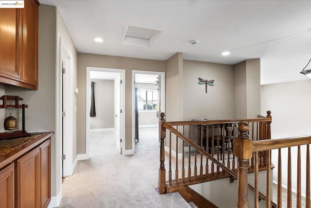 150 Ridge Crest Ct, Oakley CA: https://media.crmls.org/mediaz/dee25ec1-6a64-470f-a5ae-ae86db8aaa40.jpg