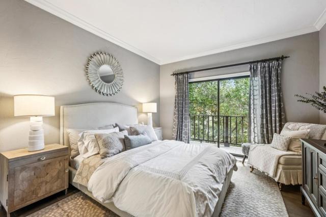 61 Oak Haven Way, Woodside CA: https://media.crmls.org/mediaz/dee265b7-9cfc-41c0-8980-eafbc714e41a.jpg