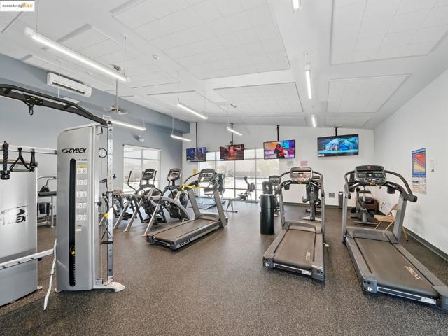177 Bryce Way, Vacaville CA: https://media.crmls.org/mediaz/dee2f024-f150-495b-8369-a8ffc84f185e.jpg