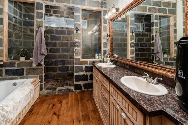 Detail Gallery Image 12 of 25 For 3605 Olive Hill Rd, Fallbrook,  CA 92028 - 3 Beds | 2 Baths