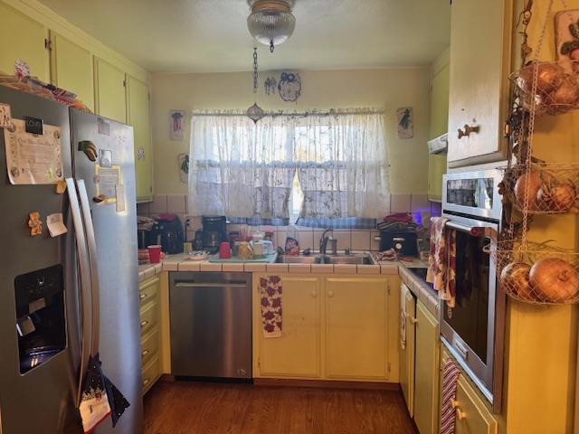 2563 Gumdrop Drive, San Jose CA: https://media.crmls.org/mediaz/dee53d59-c8fe-496b-bc51-571381948470.jpg