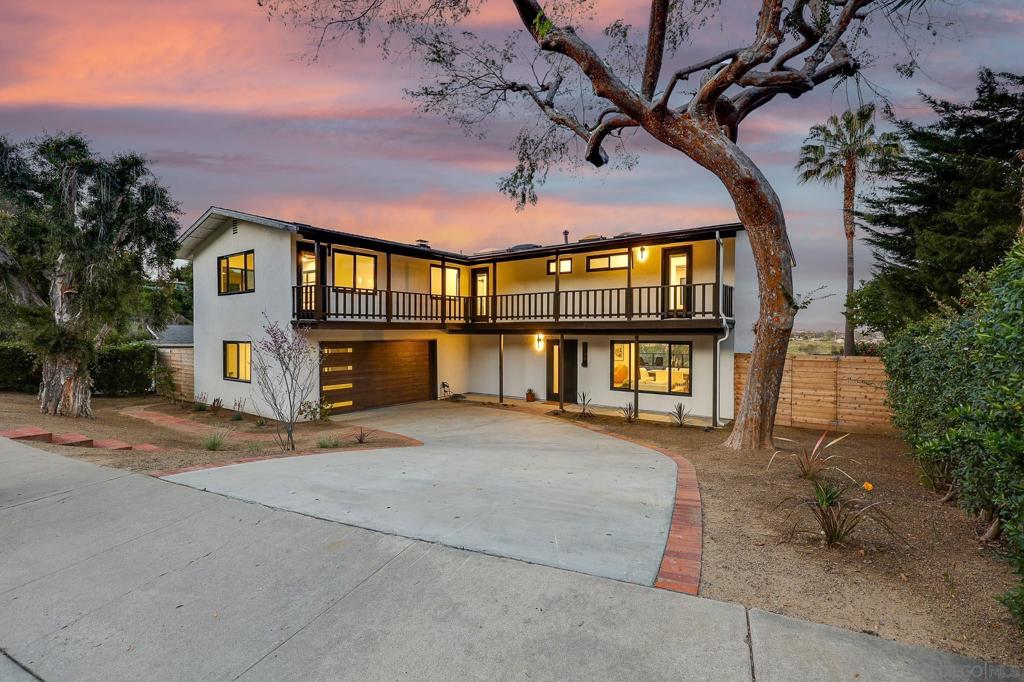 5777 Desert View Dr - photo 7