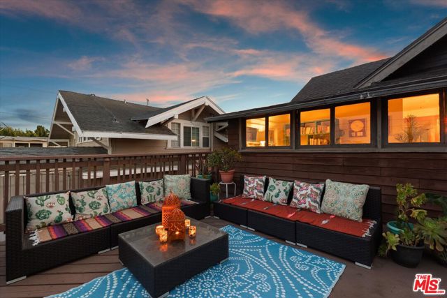 1654 5th Avenue, Los Angeles CA: https://media.crmls.org/mediaz/dee669cd-7a9d-4494-8625-f2db6cf63193.jpg