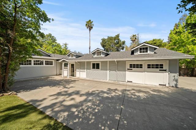 1353 Edgewood Road, Redwood City CA: https://media.crmls.org/mediaz/dee689cf-ef43-4859-8efa-e0dae2e11991.jpg