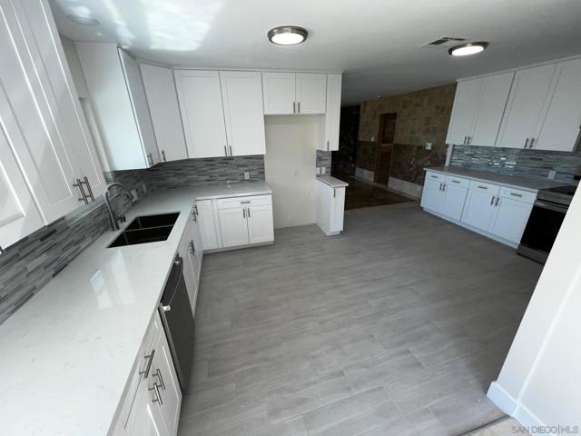 Image 2 of 28 For 11927 Keys Creek Rd