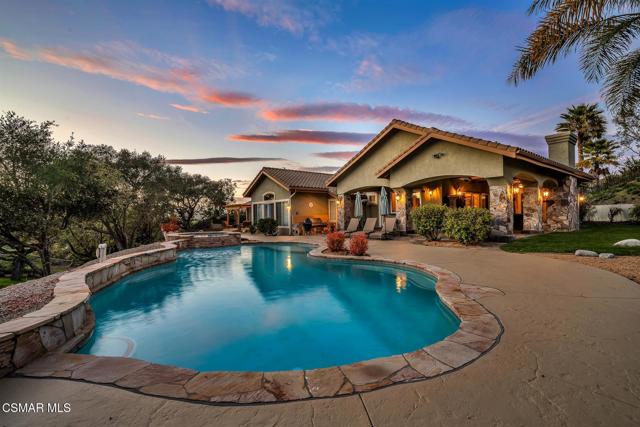 1826 Crystal View Circle, Newbury Park CA: https://media.crmls.org/mediaz/dee84276-5ee7-4c8d-a055-1aaf8a294fb6.jpg