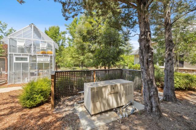 23583 Summit Road, Los Gatos CA: https://media.crmls.org/mediaz/dee86d10-eccc-4aea-86a6-cb90bb59f5ba.jpg