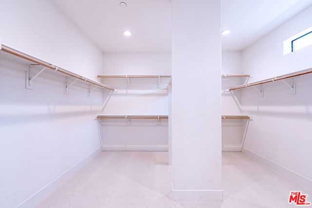 75601 Montage, Palm Desert CA: https://media.crmls.org/mediaz/dee8bedf-6789-4023-9cde-54e3489c38e5.jpg