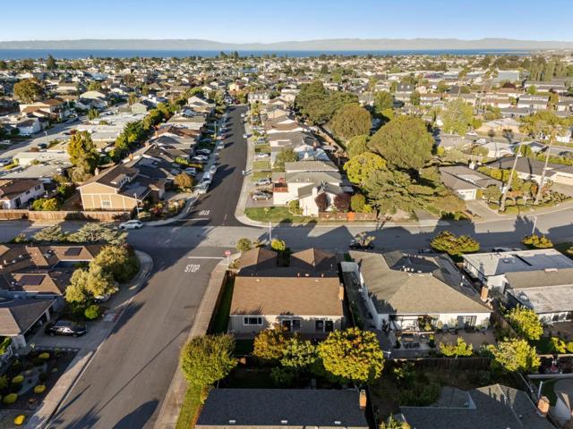 626 Harvester Drive, Foster City CA: https://media.crmls.org/mediaz/dee8f330-3560-4bbc-a86d-0dd33cedab0a.jpg