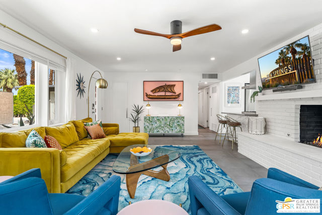 281 E Ocotillo Avenue, Palm Springs CA: https://media.crmls.org/mediaz/deeac440-2a3e-4d98-a4d4-fb315adf62f3.jpg