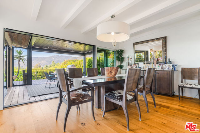 245 Tranquillo Road, Pacific Palisades CA: https://media.crmls.org/mediaz/deeadf26-640f-4d13-bd9c-cbca2a9625e2.jpg