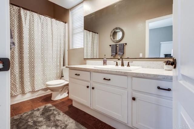 375 Camino Bailen, Escondido CA: https://media.crmls.org/mediaz/deeb9875-d5f5-489d-aeec-50035f32abec.jpg