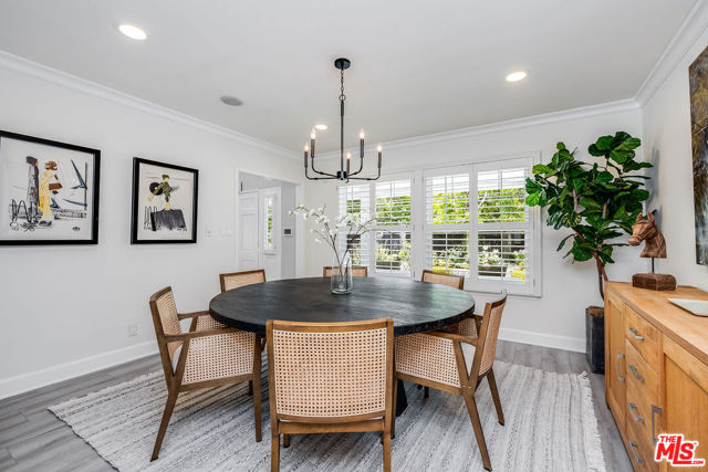 3544 Laurel Canyon Boulevard, Studio City CA: https://media.crmls.org/mediaz/deed0bd5-761b-4df4-99ba-6088f41a88a3.jpg