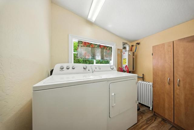 185 N 9th Street, San Jose CA: https://media.crmls.org/mediaz/deed1c0d-f6de-4105-951b-837affa06d3a.jpg